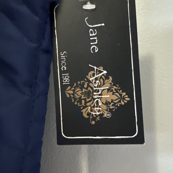 Jane Ashley navy vest - Picture 2 of 7